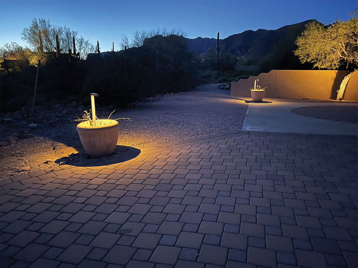 Pathway Lighting That Doesn’t Quit: How SolarLOO Performs in Winter and Shade
