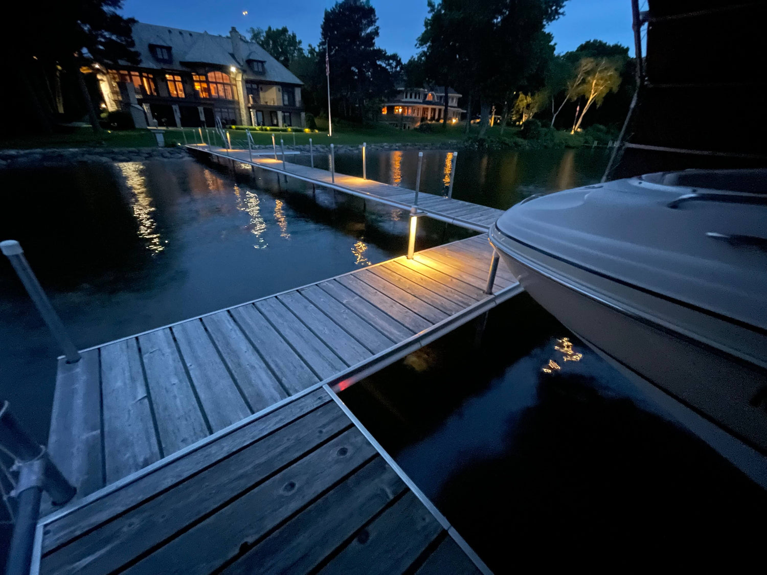 Solar Dock Post Center Mount Light