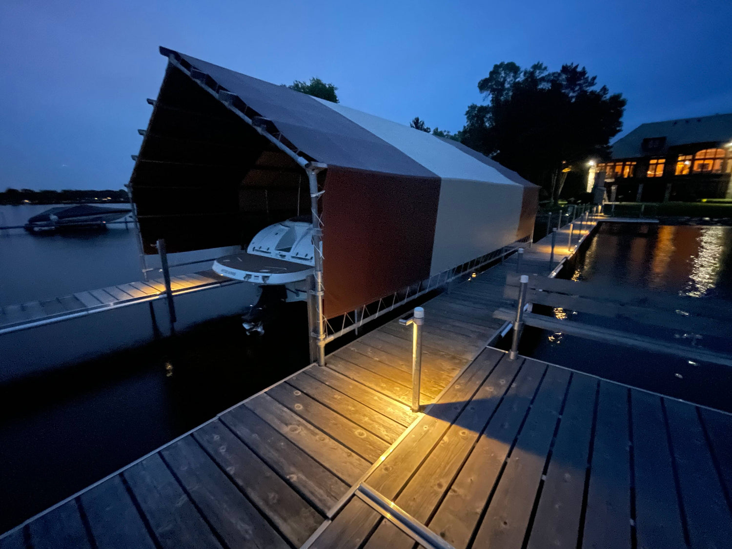 Solar Dock Post Center Mount Light