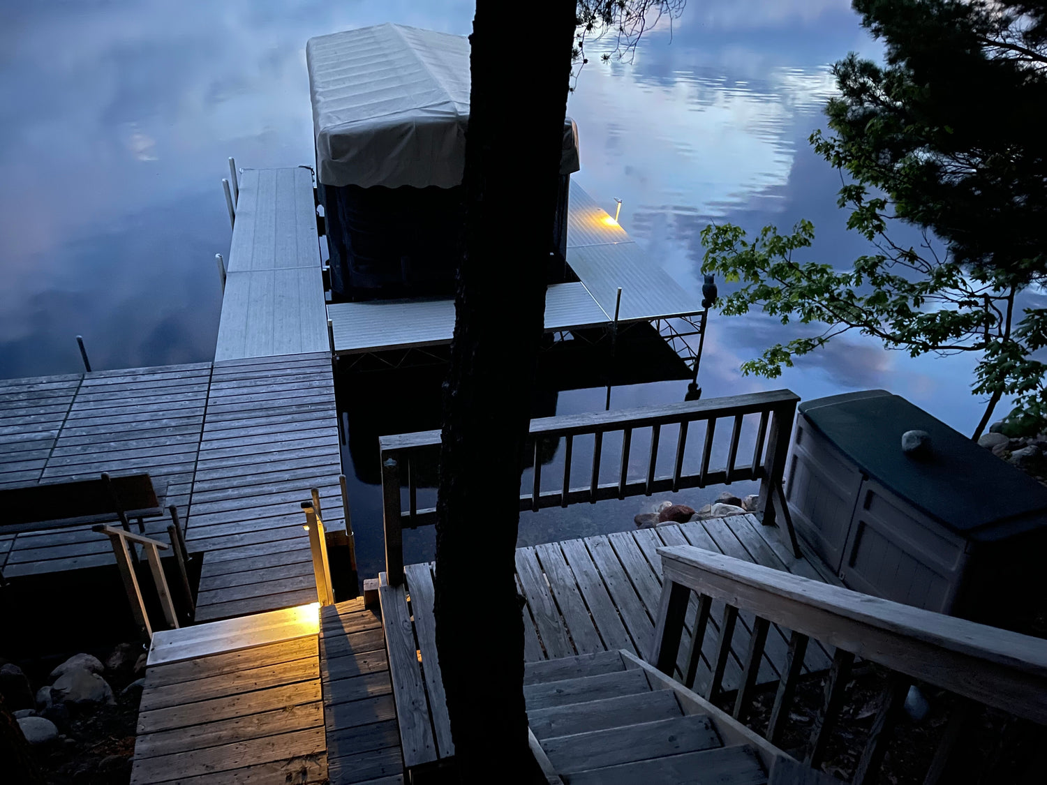 Solar Dock Post Center Mount Light