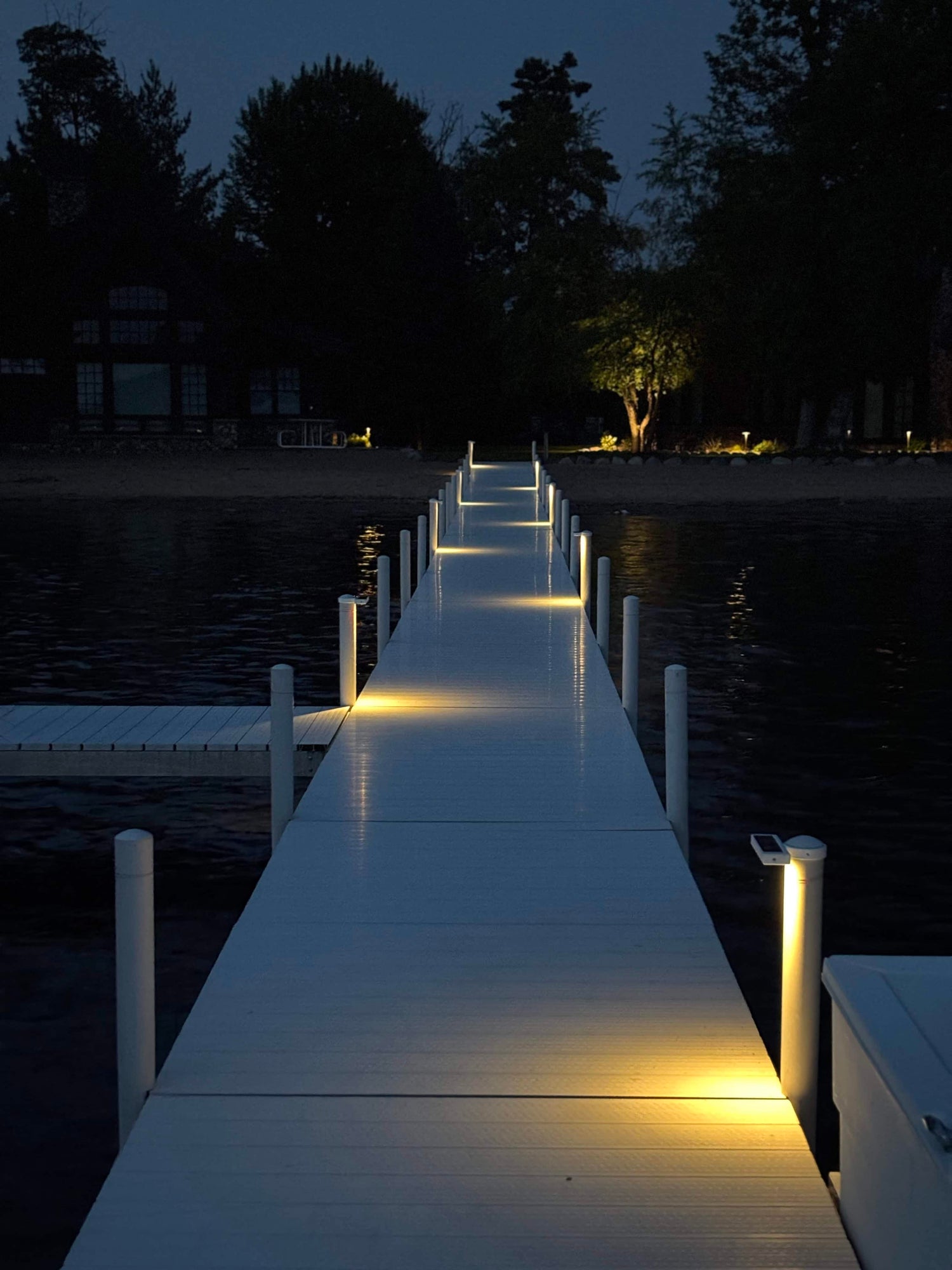 Solar Dock Post Center Mount Light