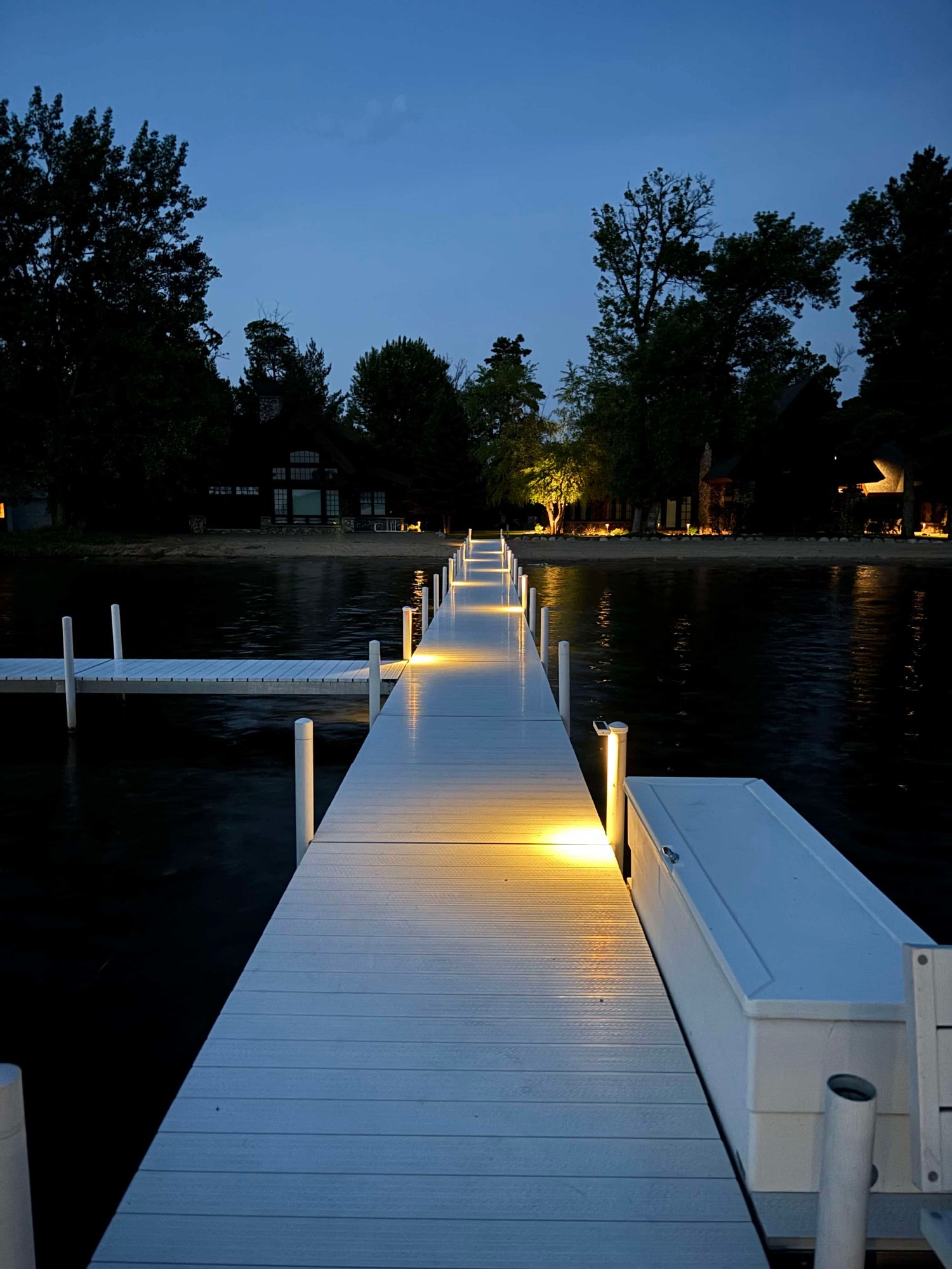Solar Dock Post Center Mount Light